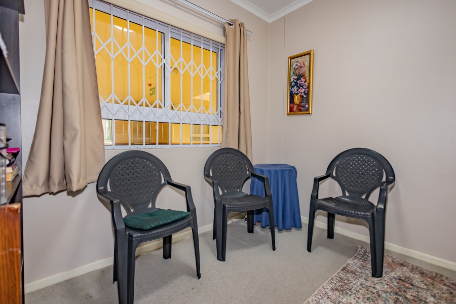 2 Bedroom Property for Sale in Welgelegen Western Cape